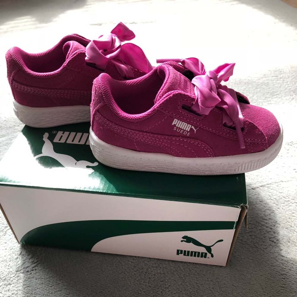 Puma Suede Heart- Girls Toddler Shoes. Never Worn